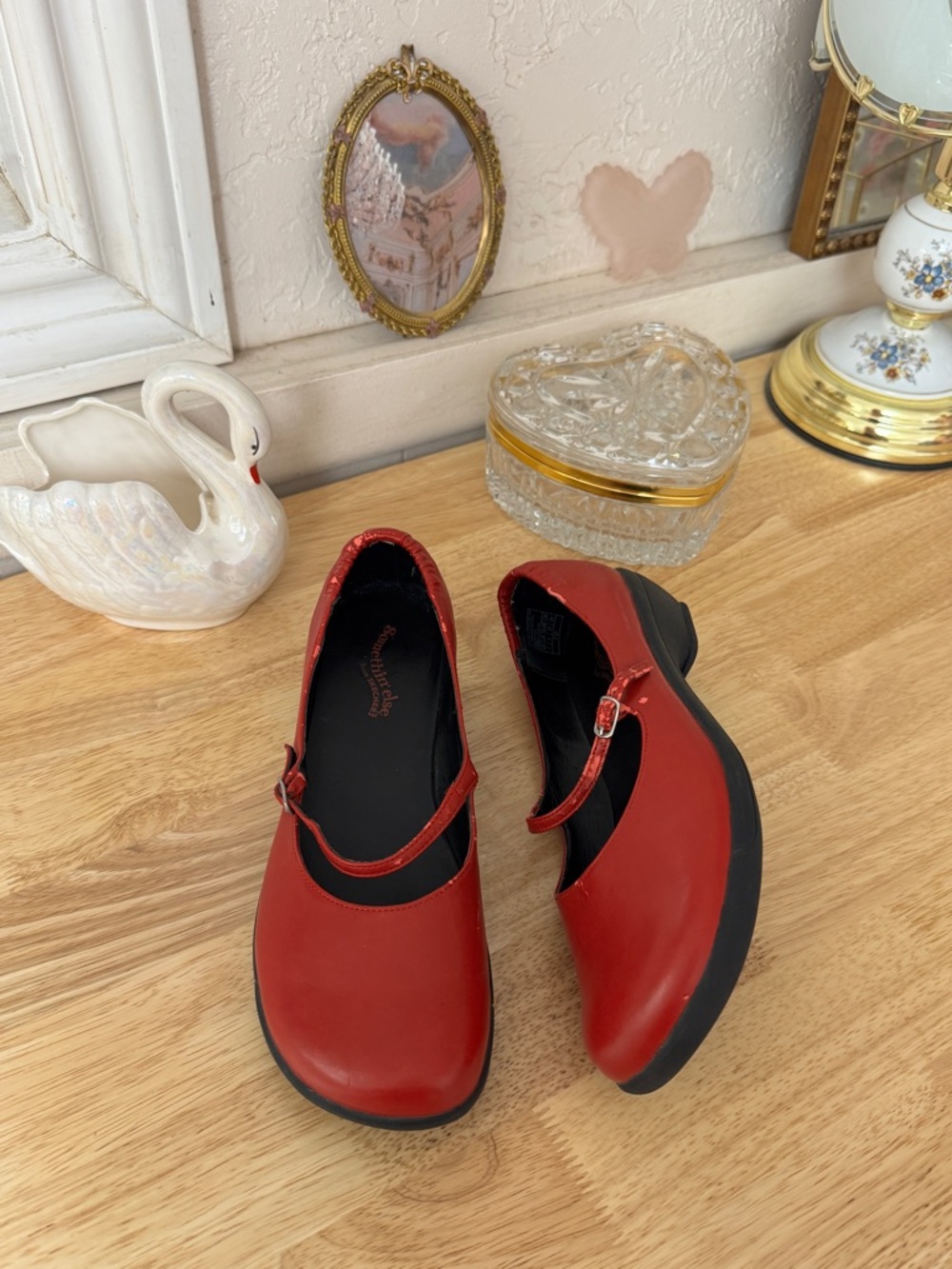 2000s Skechers Red Faux Leather Mary Jane Chunky Clogs Size 7 Whimsy Grunge - Picture 3 of 15